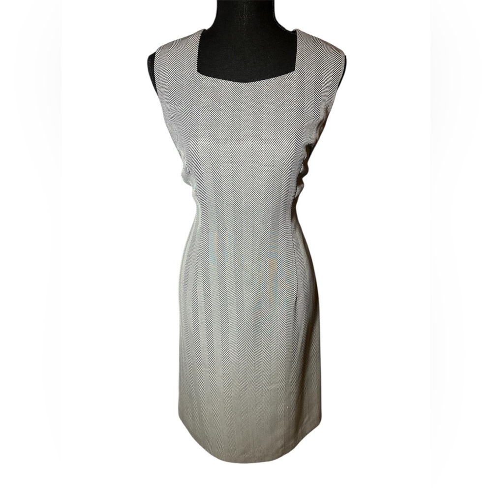 Mary McFadden Chic Gray Backless Dress